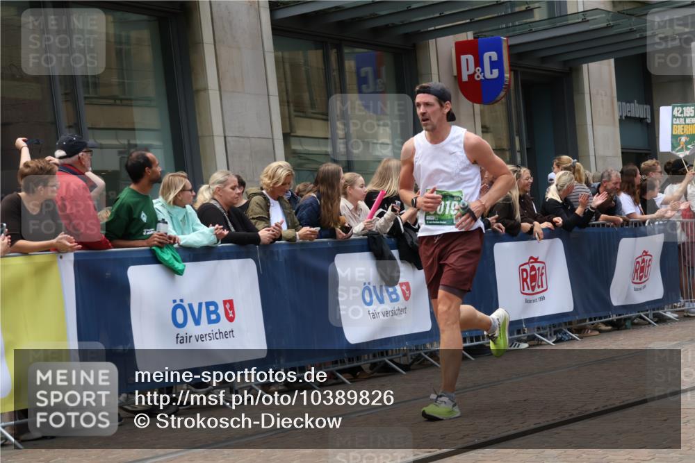 13.09.2026 - 21. swb-Marathon Bremen Strokosch-Dieckow http://msf.ph/oto/10389826 13.09.2026 13:00:59 Ziel 1411, 1619, 3019, 4118, 4328, 5663, 5996, 371, 453, 6359, 8749, 9849 meine-sportfotos.de