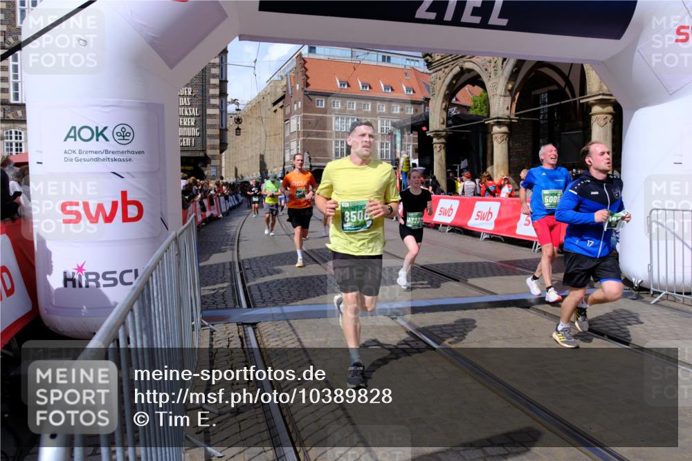 13.09.2026 - 21. swb-Marathon Bremen Tim E. http://msf.ph/oto/10389828 13.09.2026 13:33:10 Ziel 891, 1532, 2638, 3167, 3404, 3773, 3895, 3902, 4194, 4233, 5009, 5090, 5581, 5657, 5706, 6018, 6718, 6786, 6941, 7016, 7466, 7756, 7758, 8367, 8506, 9292, 9406, 9745, 9829, 10048, 13039, 13146, 13164, 13232, 13234, 13247 meine-sportfotos.de