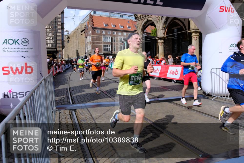 13.09.2026 - 21. swb-Marathon Bremen Tim E. http://msf.ph/oto/10389838 13.09.2026 13:33:10 Ziel 891, 1532, 2638, 3167, 3404, 3773, 3895, 3902, 4194, 4233, 5009, 5090, 5581, 5657, 5706, 6018, 6718, 6786, 6941, 7016, 7466, 7756, 7758, 8367, 8506, 9292, 9406, 9745, 9829, 10048, 13039, 13146, 13164, 13232, 13234, 13247 meine-sportfotos.de