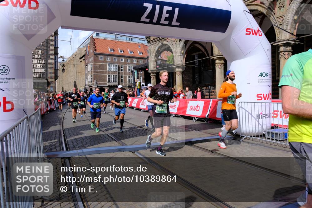 13.09.2026 - 21. swb-Marathon Bremen Tim E. http://msf.ph/oto/10389864 13.09.2026 13:33:15 Ziel 891, 1532, 2440, 2638, 2959, 3167, 3404, 3710, 3773, 3902, 4194, 4233, 4659, 5009, 5090, 5410, 5706, 5749, 5981, 6018, 6786, 6941, 7756, 7788, 8506, 9269, 9292, 9406, 9745, 9829, 10048, 13019, 13039, 13092, 13093, 13146, 13164, 13232, 13234, 13247 meine-sportfotos.de