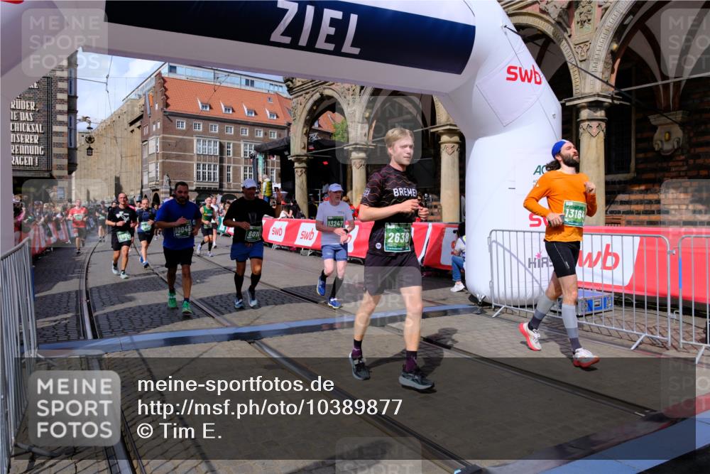13.09.2026 - 21. swb-Marathon Bremen Tim E. http://msf.ph/oto/10389877 13.09.2026 13:33:15 Ziel 891, 1532, 2440, 2638, 2959, 3167, 3404, 3710, 3773, 3902, 4194, 4233, 4659, 5009, 5090, 5410, 5706, 5749, 5981, 6018, 6786, 6941, 7756, 7788, 8506, 9269, 9292, 9406, 9745, 9829, 10048, 13019, 13039, 13092, 13093, 13146, 13164, 13232, 13234, 13247 meine-sportfotos.de