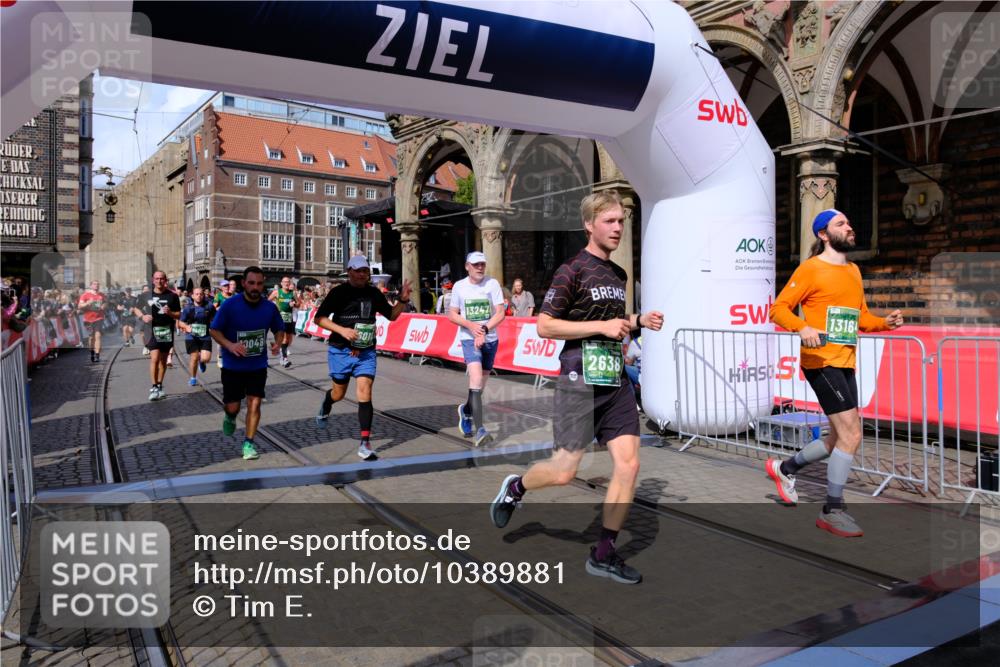 13.09.2026 - 21. swb-Marathon Bremen Tim E. http://msf.ph/oto/10389881 13.09.2026 13:33:15 Ziel 891, 1532, 2440, 2638, 2959, 3167, 3404, 3710, 3773, 3902, 4194, 4233, 4659, 5009, 5090, 5410, 5706, 5749, 5981, 6018, 6786, 6941, 7756, 7788, 8506, 9269, 9292, 9406, 9745, 9829, 10048, 13019, 13039, 13092, 13093, 13146, 13164, 13232, 13234, 13247 meine-sportfotos.de
