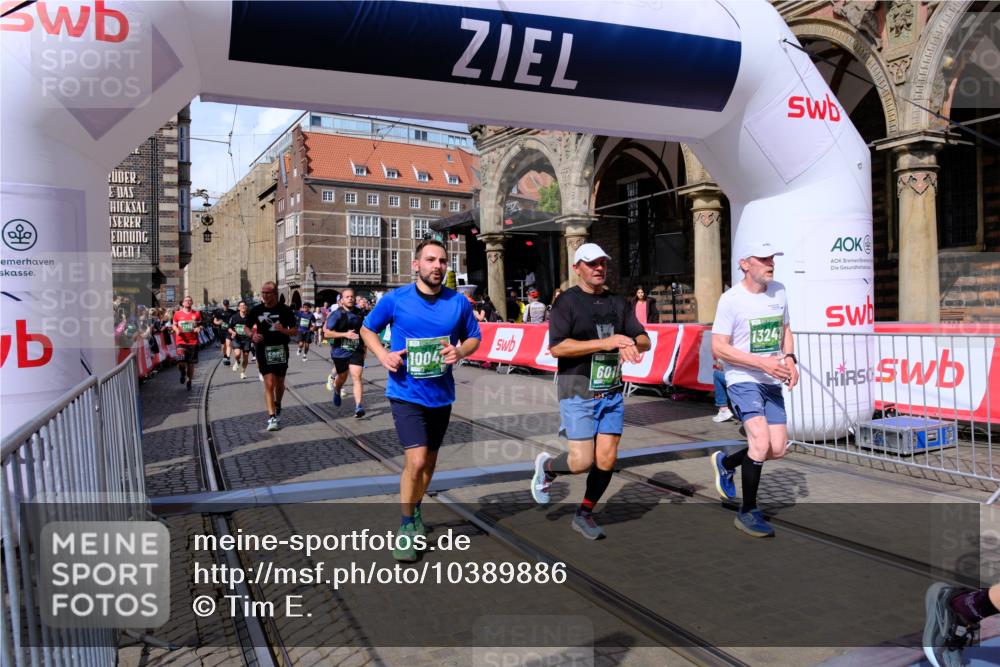 13.09.2026 - 21. swb-Marathon Bremen Tim E. http://msf.ph/oto/10389886 13.09.2026 13:33:16 Ziel 891, 1532, 2440, 2638, 2959, 3167, 3404, 3710, 3773, 3902, 4194, 4233, 4659, 5009, 5090, 5395, 5410, 5706, 5749, 5981, 6018, 6786, 6941, 7756, 7788, 8506, 9269, 9292, 9406, 9745, 9829, 10048, 13019, 13039, 13092, 13093, 13146, 13164, 13232, 13234, 13247 meine-sportfotos.de
