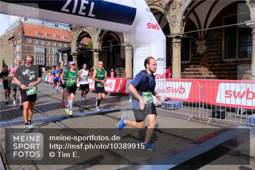 13.09.2026 - 21. swb-Marathon Bremen Tim E. http://msf.ph/oto/10389915 13.09.2026 13:33:19 Ziel 891, 1532, 2440, 2638, 2818, 2959, 3167, 3404, 3710, 3773, 3902, 4194, 4233, 4408, 4659, 5090, 5191, 5395, 5410, 5706, 5749, 5981, 6018, 6941, 7756, 7788, 7830, 8061, 9269, 9292, 9406, 9745, 9829, 10048, 13019, 13028, 13039, 13092, 13093, 13101, 13146, 13164, 13234, 13247 meine-sportfotos.de