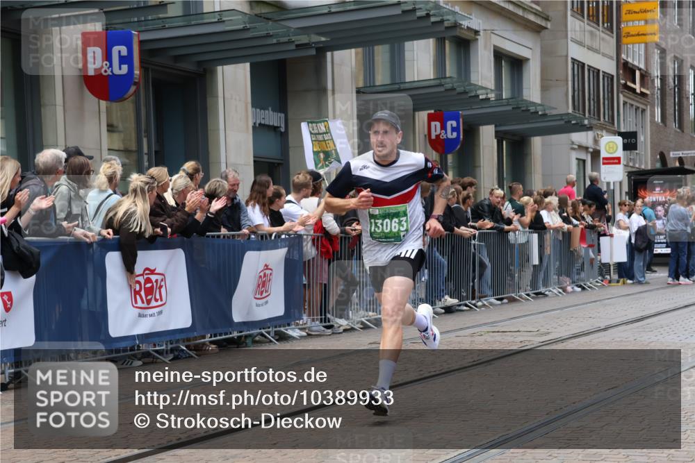 13.09.2026 - 21. swb-Marathon Bremen Strokosch-Dieckow http://msf.ph/oto/10389933 13.09.2026 13:01:19 Ziel 1614, 4118, 4696, 5369, 5996, 7950, 9137, 13063, 13168, 1411, 1619, 3019, 4328, 5663 meine-sportfotos.de