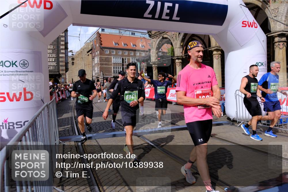 13.09.2026 - 21. swb-Marathon Bremen Tim E. http://msf.ph/oto/10389938 13.09.2026 13:33:22 Ziel 891, 1532, 2393, 2440, 2818, 2959, 3167, 3404, 3710, 3773, 4194, 4260, 4408, 4659, 5090, 5191, 5324, 5395, 5410, 5706, 5749, 5981, 6018, 6941, 7756, 7788, 7830, 8061, 9269, 9292, 9406, 9745, 9829, 10048, 13019, 13028, 13039, 13092, 13093, 13101, 13146, 13247 meine-sportfotos.de