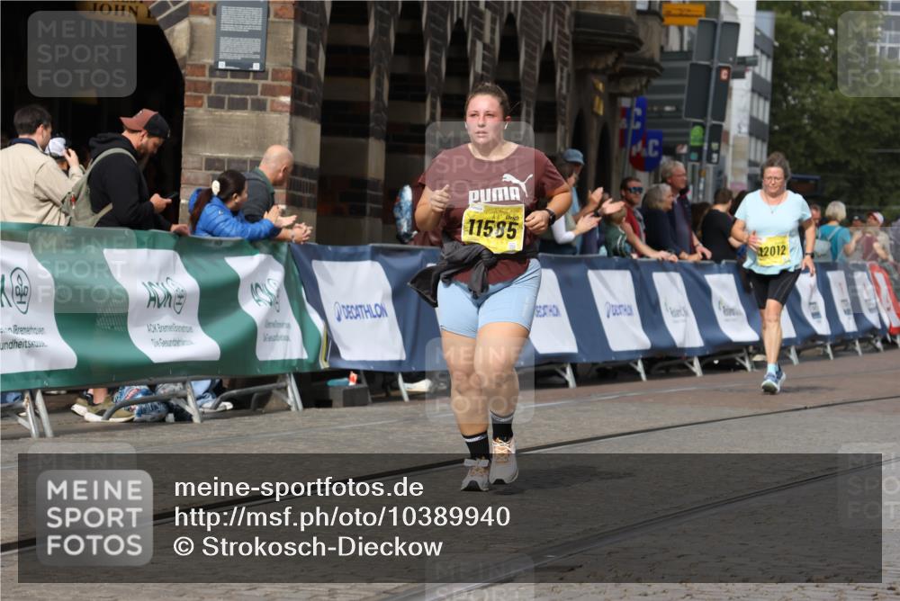 13.09.2026 - 21. swb-Marathon Bremen Strokosch-Dieckow http://msf.ph/oto/10389940 13.09.2026 11:12:11 Ziel 10490, 10582, 10616, 10213, 10406, 10414, 11052, 11633, 11716, 12327 meine-sportfotos.de