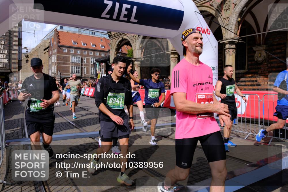 13.09.2026 - 21. swb-Marathon Bremen Tim E. http://msf.ph/oto/10389956 13.09.2026 13:33:22 Ziel 891, 1532, 2393, 2440, 2818, 2959, 3167, 3404, 3710, 3773, 4194, 4260, 4408, 4659, 5090, 5191, 5324, 5395, 5410, 5706, 5749, 5981, 6018, 6941, 7756, 7788, 7830, 8061, 9269, 9292, 9406, 9745, 9829, 10048, 13019, 13028, 13039, 13092, 13093, 13101, 13146, 13247 meine-sportfotos.de