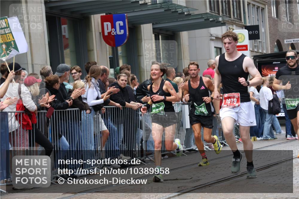 13.09.2026 - 21. swb-Marathon Bremen Strokosch-Dieckow http://msf.ph/oto/10389958 13.09.2026 13:01:23 Ziel 1614, 4118, 4696, 5369, 7950, 9137, 13063, 13168, 1411, 1619, 3019, 4328, 5663, 5996 meine-sportfotos.de