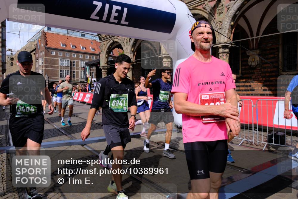 13.09.2026 - 21. swb-Marathon Bremen Tim E. http://msf.ph/oto/10389961 13.09.2026 13:33:23 Ziel 891, 1532, 2393, 2440, 2818, 2959, 3167, 3404, 3710, 3773, 4194, 4260, 4408, 4659, 5090, 5191, 5324, 5395, 5410, 5706, 5749, 5981, 6018, 6941, 7467, 7756, 7788, 7830, 8061, 9269, 9292, 9406, 9745, 9829, 10048, 13019, 13028, 13039, 13092, 13093, 13101, 13146, 13247 meine-sportfotos.de