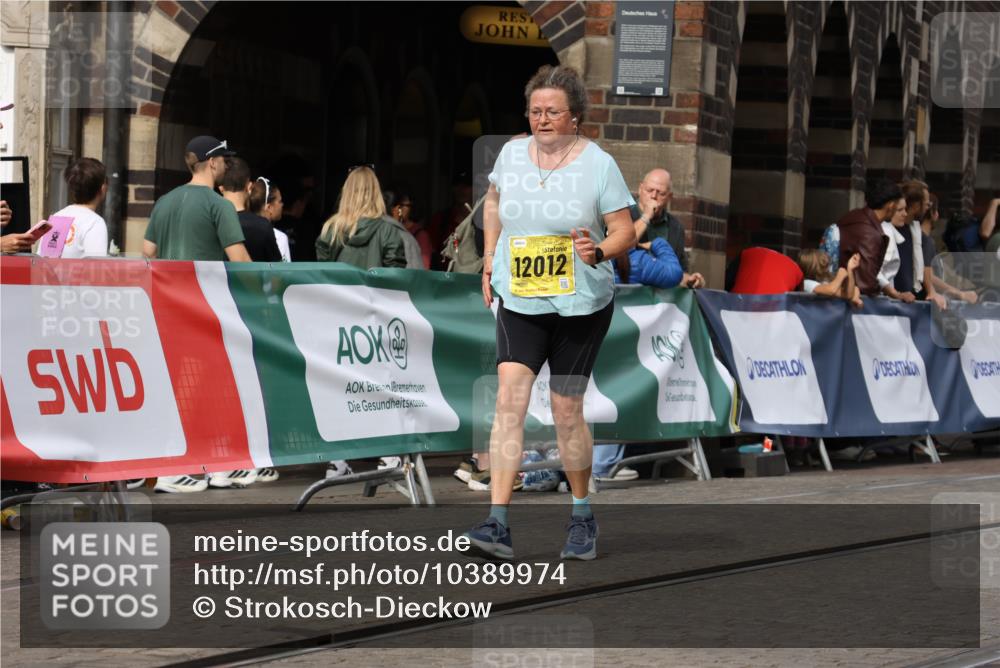 13.09.2026 - 21. swb-Marathon Bremen Strokosch-Dieckow http://msf.ph/oto/10389974 13.09.2026 11:12:17 Ziel 10490, 10582, 11585, 10213, 10406, 10414, 10909, 11716, 12327 meine-sportfotos.de