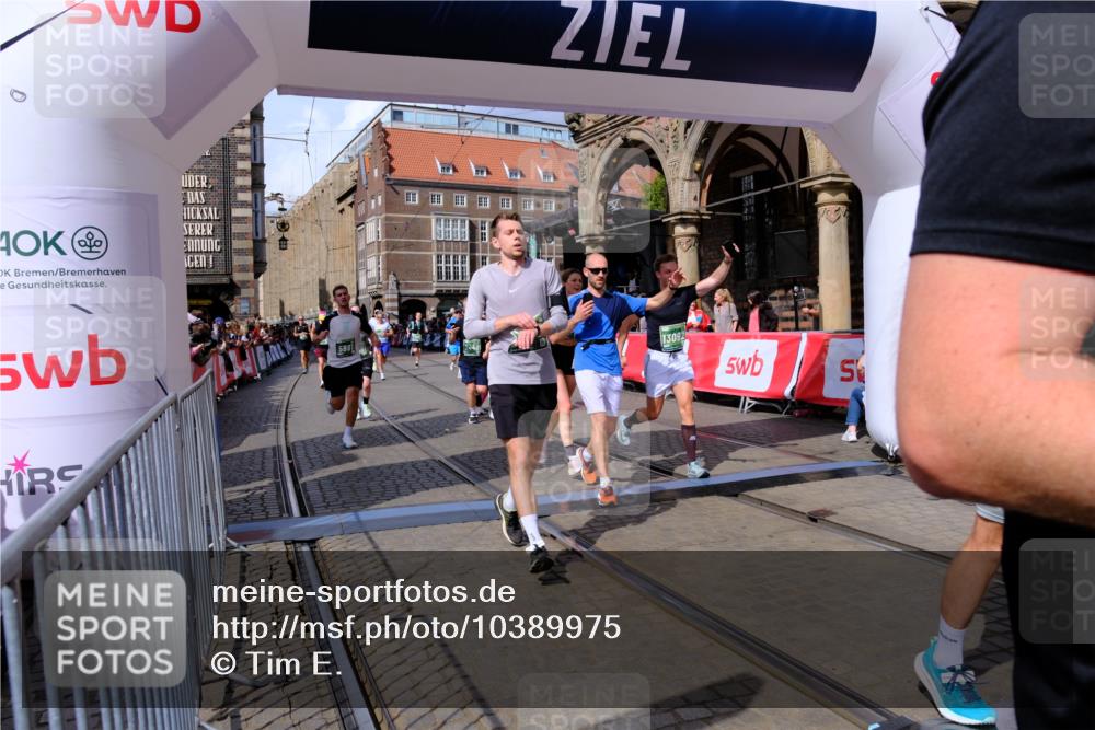13.09.2026 - 21. swb-Marathon Bremen Tim E. http://msf.ph/oto/10389975 13.09.2026 13:33:25 Ziel 1532, 2283, 2393, 2440, 2818, 2959, 3167, 3404, 3710, 3773, 4194, 4260, 4408, 4659, 5090, 5191, 5324, 5395, 5410, 5706, 5749, 5790, 5981, 6941, 7467, 7756, 7788, 7830, 8061, 9269, 9292, 9406, 9745, 9829, 13019, 13028, 13039, 13092, 13093, 13101, 13146 meine-sportfotos.de
