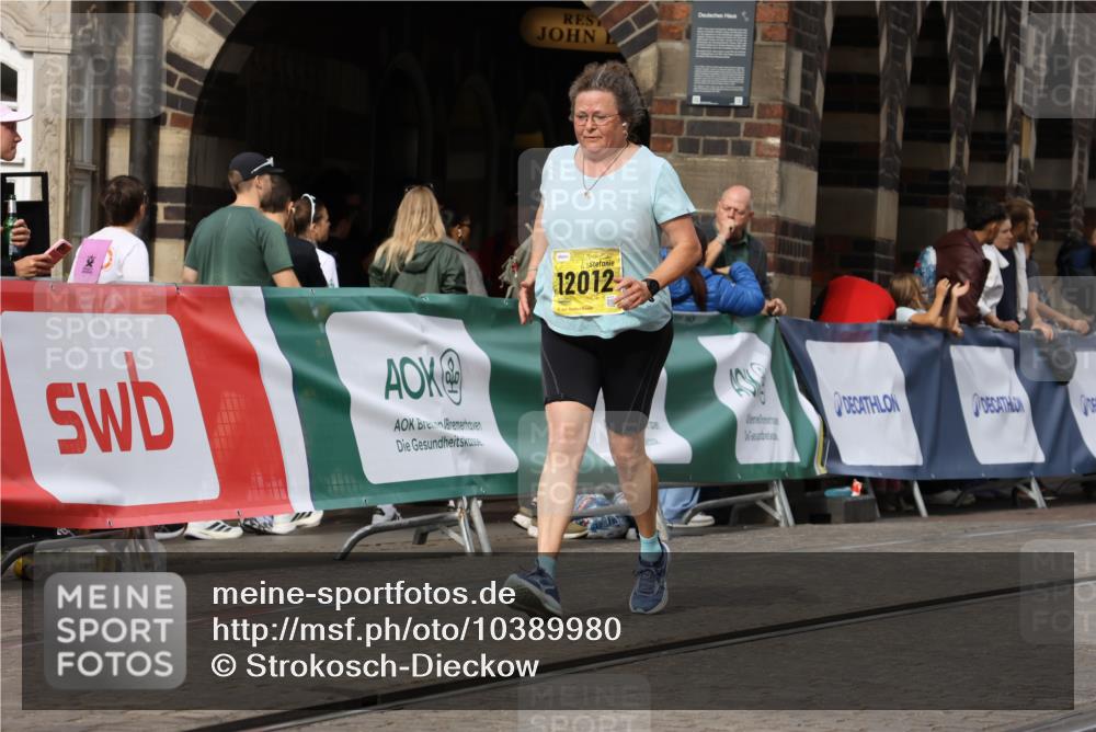 13.09.2026 - 21. swb-Marathon Bremen Strokosch-Dieckow http://msf.ph/oto/10389980 13.09.2026 11:12:17 Ziel 10490, 10582, 11585, 10213, 10406, 10414, 10909, 11716, 12327 meine-sportfotos.de