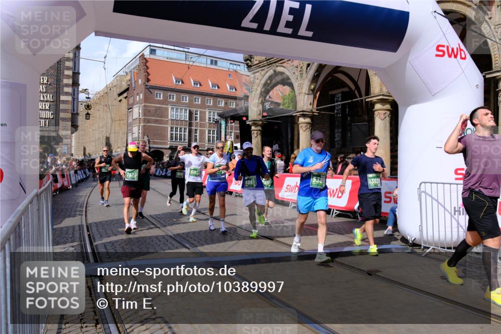 13.09.2026 - 21. swb-Marathon Bremen Tim E. http://msf.ph/oto/10389997 13.09.2026 13:33:30 Ziel 831, 1124, 2283, 2393, 2440, 2818, 2959, 2980, 3710, 4243, 4260, 4408, 4492, 4536, 4565, 4659, 5040, 5191, 5324, 5395, 5410, 5749, 5790, 5914, 5981, 6614, 6915, 7145, 7421, 7467, 7788, 7789, 7830, 8061, 9269, 9292, 9616, 9856, 13019, 13028, 13084, 13092, 13093, 13101 meine-sportfotos.de
