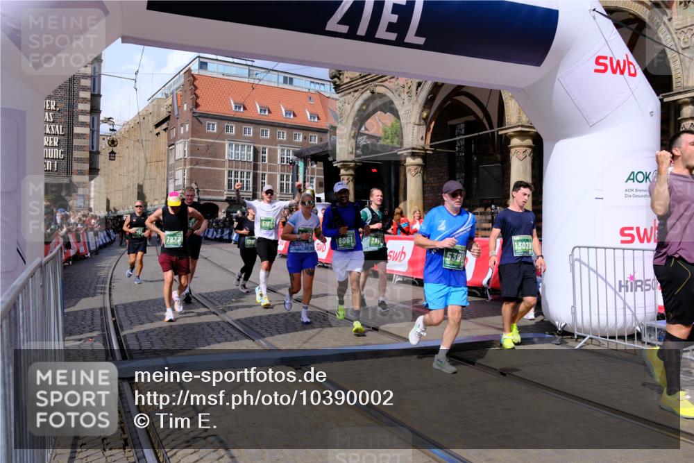 13.09.2026 - 21. swb-Marathon Bremen Tim E. http://msf.ph/oto/10390002 13.09.2026 13:33:30 Ziel 831, 1124, 2283, 2393, 2440, 2818, 2959, 2980, 3710, 4243, 4260, 4408, 4492, 4536, 4565, 4659, 5040, 5191, 5324, 5395, 5410, 5749, 5790, 5914, 5981, 6614, 6915, 7145, 7421, 7467, 7788, 7789, 7830, 8061, 9269, 9292, 9616, 9856, 13019, 13028, 13084, 13092, 13093, 13101 meine-sportfotos.de
