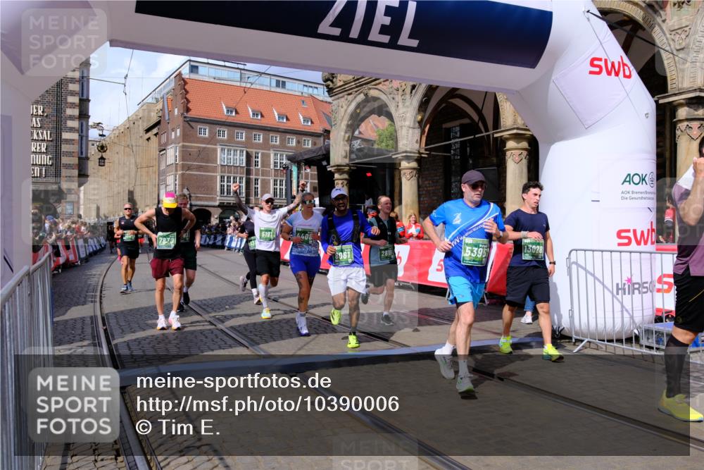 13.09.2026 - 21. swb-Marathon Bremen Tim E. http://msf.ph/oto/10390006 13.09.2026 13:33:30 Ziel 831, 1124, 2283, 2393, 2440, 2818, 2959, 2980, 3710, 4243, 4260, 4408, 4492, 4536, 4565, 4659, 5040, 5191, 5324, 5395, 5410, 5749, 5790, 5914, 5981, 6614, 6915, 7145, 7421, 7467, 7788, 7789, 7830, 8061, 9269, 9292, 9616, 9856, 13019, 13028, 13084, 13092, 13093, 13101 meine-sportfotos.de