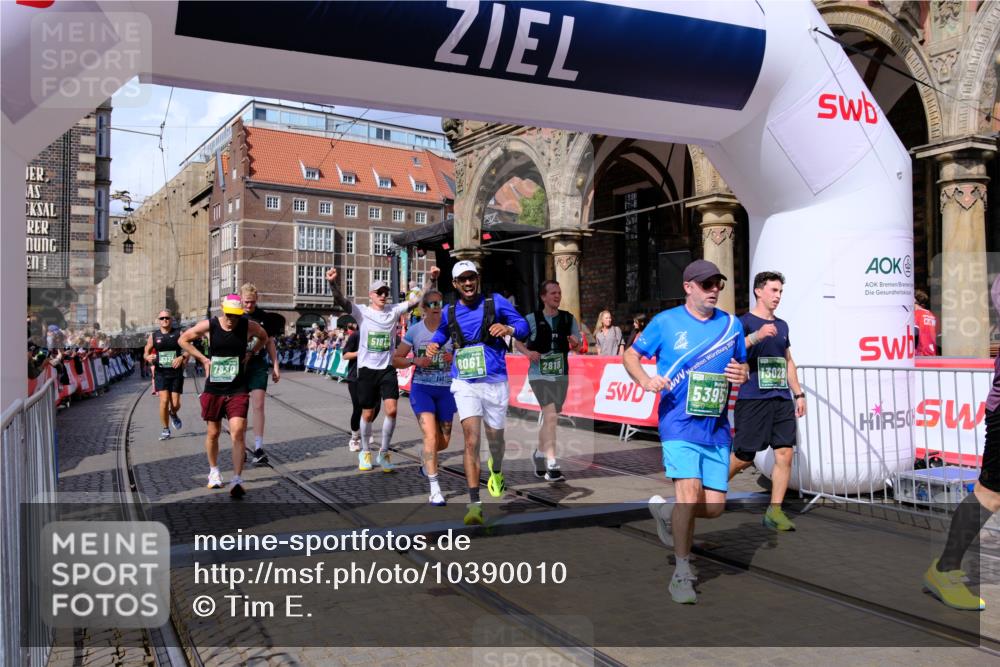 13.09.2026 - 21. swb-Marathon Bremen Tim E. http://msf.ph/oto/10390010 13.09.2026 13:33:30 Ziel 831, 1124, 2283, 2393, 2440, 2818, 2959, 2980, 3710, 4243, 4260, 4408, 4492, 4536, 4565, 4659, 5040, 5191, 5324, 5395, 5410, 5749, 5790, 5914, 5981, 6614, 6915, 7145, 7421, 7467, 7788, 7789, 7830, 8061, 9269, 9292, 9616, 9856, 13019, 13028, 13084, 13092, 13093, 13101 meine-sportfotos.de