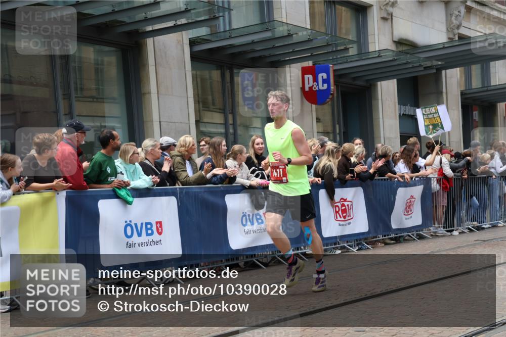13.09.2026 - 21. swb-Marathon Bremen Strokosch-Dieckow http://msf.ph/oto/10390028 13.09.2026 13:01:30 Ziel 1614, 4696, 4739, 5369, 5601, 7950, 9137, 9233, 13168, 1411, 3019, 4118, 4328, 5996, 13063 meine-sportfotos.de