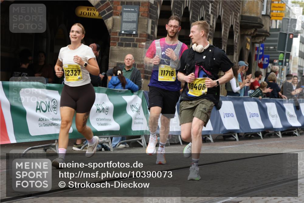 13.09.2026 - 21. swb-Marathon Bremen Strokosch-Dieckow http://msf.ph/oto/10390073 13.09.2026 11:12:32 Ziel 10213, 10414, 11052, 11585, 11633, 12012, 10354, 10743, 10874, 10875, 11090, 11657, 12234, 12423, 12497 meine-sportfotos.de