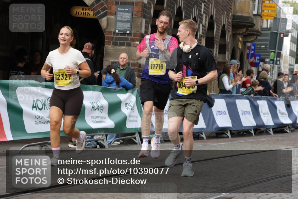 13.09.2026 - 21. swb-Marathon Bremen Strokosch-Dieckow http://msf.ph/oto/10390077 13.09.2026 11:12:32 Ziel 10213, 10414, 11052, 11585, 11633, 12012, 10354, 10743, 10874, 10875, 11090, 11657, 12234, 12423, 12497 meine-sportfotos.de