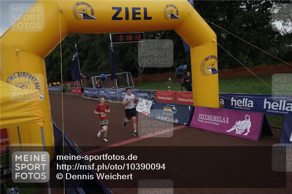 13.09.2026 - Airport Race Dennis Weichert http://msf.ph/oto/10390094 13.09.2026 10:18:47 Ziel 5409, 5411 meine-sportfotos.de