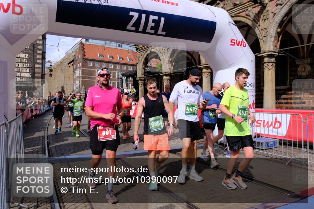 13.09.2026 - 21. swb-Marathon Bremen Tim E. http://msf.ph/oto/10390097 13.09.2026 13:33:44 Ziel 831, 1124, 2283, 2980, 3562, 4052, 4219, 4243, 4492, 4536, 4543, 4565, 5040, 5560, 5660, 5726, 5790, 5861, 5862, 5914, 6256, 6421, 6597, 6614, 6777, 6844, 6882, 6915, 6997, 7145, 7421, 7523, 7789, 7863, 8093, 8177, 8501, 8599, 8602, 8691, 9206, 9508, 9616, 9856, 9883, 10114, 13078, 13084 meine-sportfotos.de
