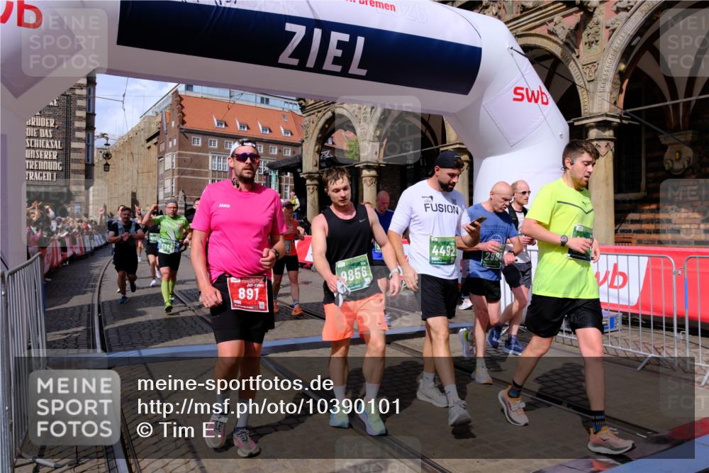 13.09.2026 - 21. swb-Marathon Bremen Tim E. http://msf.ph/oto/10390101 13.09.2026 13:33:44 Ziel 831, 1124, 2283, 2980, 3562, 4052, 4219, 4243, 4492, 4536, 4543, 4565, 5040, 5560, 5660, 5726, 5790, 5861, 5862, 5914, 6256, 6421, 6597, 6614, 6777, 6844, 6882, 6915, 6997, 7145, 7421, 7523, 7789, 7863, 8093, 8177, 8501, 8599, 8602, 8691, 9206, 9508, 9616, 9856, 9883, 10114, 13078, 13084 meine-sportfotos.de