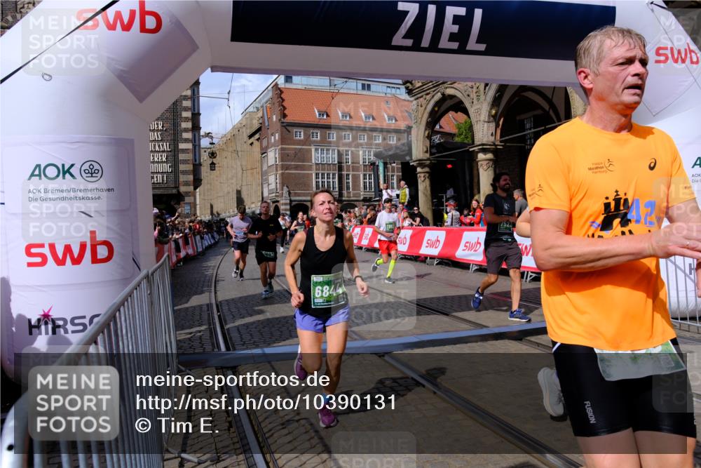 13.09.2026 - 21. swb-Marathon Bremen Tim E. http://msf.ph/oto/10390131 13.09.2026 13:33:53 Ziel 930, 2405, 2872, 2960, 3201, 3562, 3761, 4052, 4219, 4490, 4543, 5560, 5660, 5726, 6256, 6538, 6597, 6808, 6844, 6882, 6997, 7126, 7523, 7633, 7652, 7832, 7863, 8093, 8177, 8501, 8599, 8602, 8691, 9206, 9390, 9508, 9883, 10114, 13078 meine-sportfotos.de