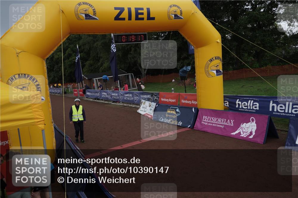 13.09.2026 - Airport Race Dennis Weichert http://msf.ph/oto/10390147 13.09.2026 10:19:50 Ziel  meine-sportfotos.de