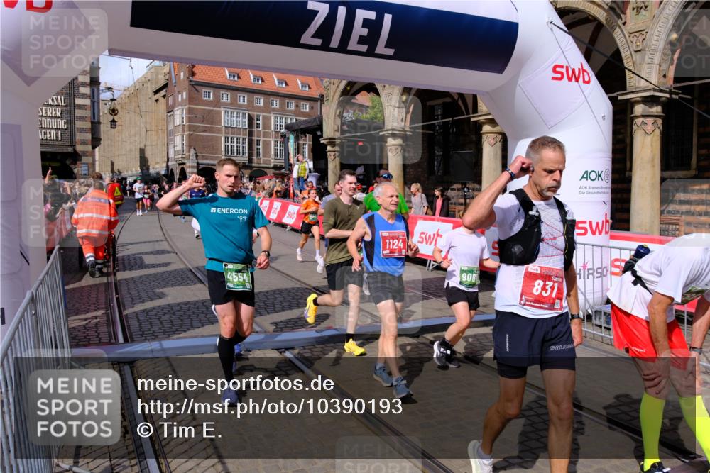 13.09.2026 - 21. swb-Marathon Bremen Tim E. http://msf.ph/oto/10390193 13.09.2026 13:34:09 Ziel 1656, 2405, 2727, 2872, 3389, 3522, 3761, 4490, 4554, 4613, 4658, 4874, 5063, 5156, 5513, 5563, 5587, 6151, 6508, 6509, 6623, 6808, 7047, 7126, 7354, 7431, 7832, 8025, 8512, 8641, 9068, 9128, 9342, 9344, 9390 meine-sportfotos.de