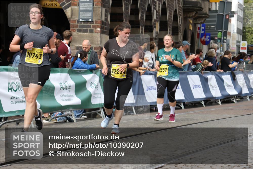 13.09.2026 - 21. swb-Marathon Bremen Strokosch-Dieckow http://msf.ph/oto/10390207 13.09.2026 11:12:48 Ziel 10213, 10406, 10414, 10874, 10875, 10909, 11090, 11716, 12327, 12497, 10483, 10893, 11606, 11627, 11671, 11832, 12050, 12060 meine-sportfotos.de