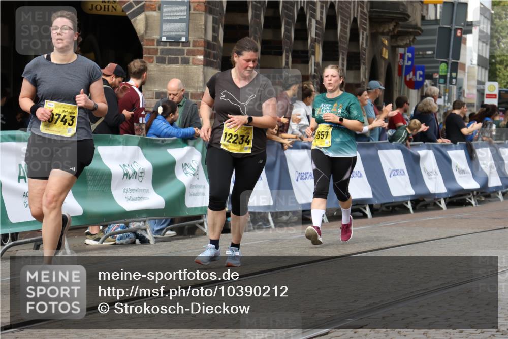 13.09.2026 - 21. swb-Marathon Bremen Strokosch-Dieckow http://msf.ph/oto/10390212 13.09.2026 11:12:48 Ziel 10213, 10406, 10414, 10874, 10875, 10909, 11090, 11716, 12327, 12497, 10483, 10893, 11606, 11627, 11671, 11832, 12050, 12060 meine-sportfotos.de