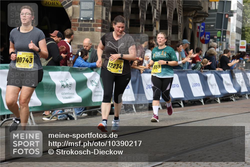13.09.2026 - 21. swb-Marathon Bremen Strokosch-Dieckow http://msf.ph/oto/10390217 13.09.2026 11:12:48 Ziel 10213, 10406, 10414, 10874, 10875, 10909, 11090, 11716, 12327, 12497, 10483, 10893, 11606, 11627, 11671, 11832, 12050, 12060 meine-sportfotos.de