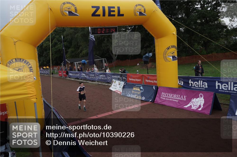 13.09.2026 - Airport Race Dennis Weichert http://msf.ph/oto/10390226 13.09.2026 10:21:48 Ziel 5245, 5300 meine-sportfotos.de