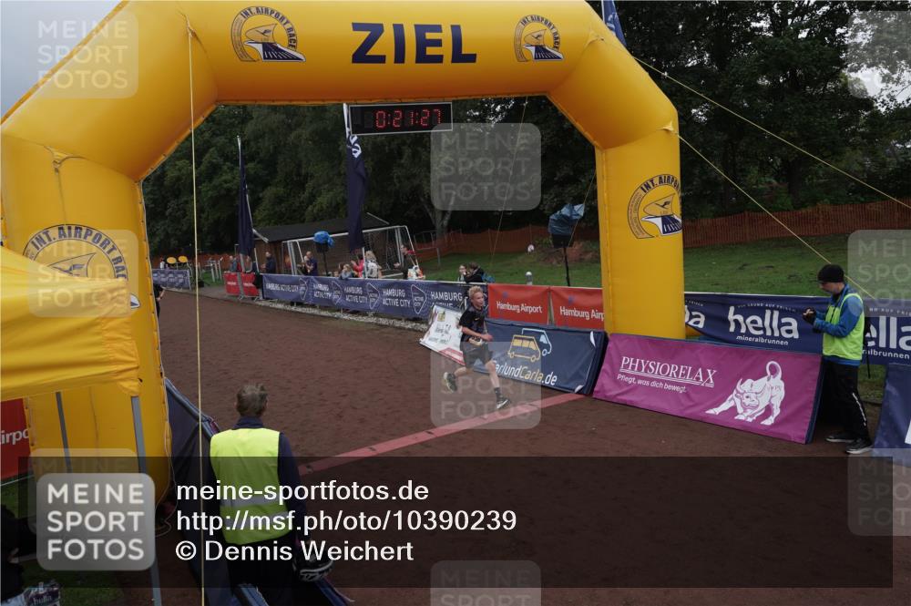 13.09.2026 - Airport Race Dennis Weichert http://msf.ph/oto/10390239 13.09.2026 10:22:00 Ziel 5309, 5388 meine-sportfotos.de