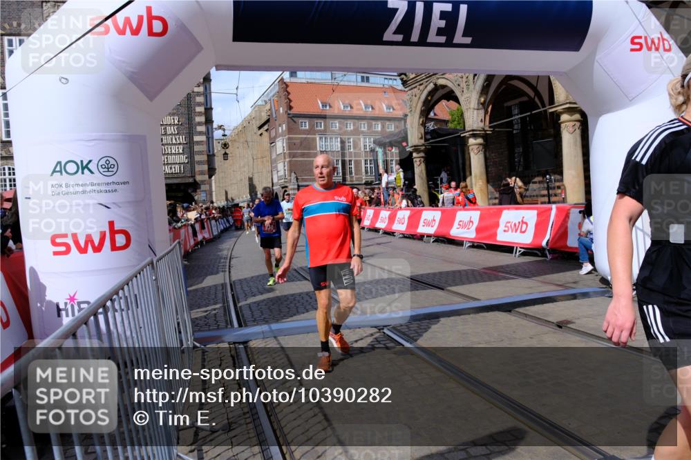 13.09.2026 - 21. swb-Marathon Bremen Tim E. http://msf.ph/oto/10390282 13.09.2026 13:34:25 Ziel 1364, 1656, 2355, 2464, 3162, 3389, 3522, 3632, 3790, 3984, 4613, 5265, 5341, 5489, 5563, 5768, 6090, 6151, 6350, 6405, 6509, 6623, 7047, 7113, 7303, 7431, 7696, 7897, 7988, 8025, 8641, 8870, 8910, 9094, 9100, 9905, 10058, 13118 meine-sportfotos.de