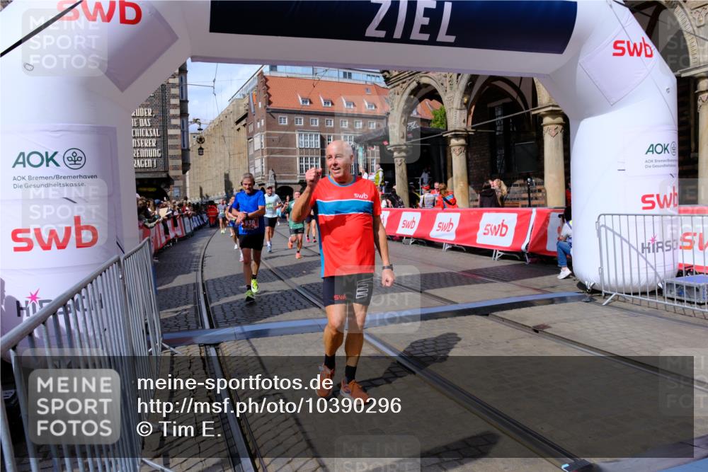13.09.2026 - 21. swb-Marathon Bremen Tim E. http://msf.ph/oto/10390296 13.09.2026 13:34:25 Ziel 1364, 1656, 2355, 2464, 3162, 3389, 3522, 3632, 3790, 3984, 4613, 5265, 5341, 5489, 5563, 5768, 6090, 6151, 6350, 6405, 6509, 6623, 7047, 7113, 7303, 7431, 7696, 7897, 7988, 8025, 8641, 8870, 8910, 9094, 9100, 9905, 10058, 13118 meine-sportfotos.de