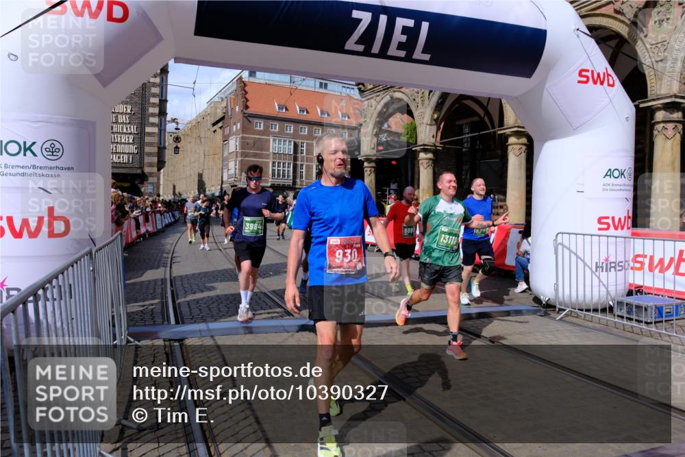 13.09.2026 - 21. swb-Marathon Bremen Tim E. http://msf.ph/oto/10390327 13.09.2026 13:34:28 Ziel 1364, 2355, 2464, 3162, 3632, 3636, 3790, 3984, 4613, 5147, 5265, 5341, 5489, 5768, 6090, 6350, 6405, 6509, 7047, 7113, 7303, 7696, 7897, 7988, 8870, 8910, 9094, 9100, 9402, 9905, 10058, 13118 meine-sportfotos.de