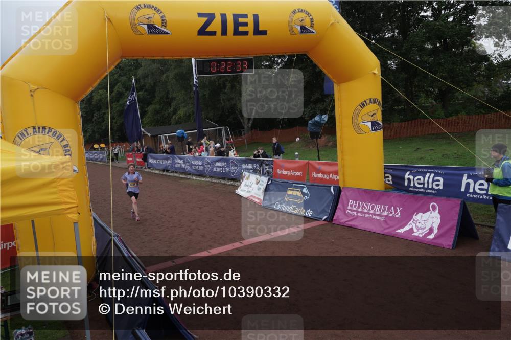 13.09.2026 - Airport Race Dennis Weichert http://msf.ph/oto/10390332 13.09.2026 10:23:06 Ziel 5282, 5286, 5391 meine-sportfotos.de