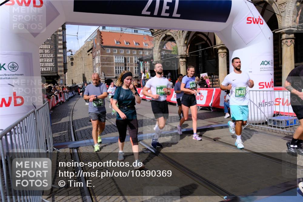 13.09.2026 - 21. swb-Marathon Bremen Tim E. http://msf.ph/oto/10390369 13.09.2026 13:34:33 Ziel 682, 911, 1364, 2355, 2464, 3068, 3162, 3214, 3632, 3636, 3984, 4112, 5147, 5265, 5489, 5768, 5852, 6090, 6350, 6405, 7113, 7696, 7746, 7897, 7988, 8870, 9094, 9100, 9402, 9453, 9802, 9905, 10058, 13118 meine-sportfotos.de