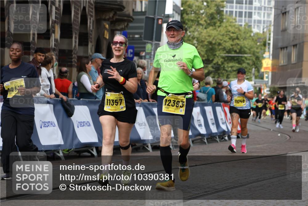13.09.2026 - 21. swb-Marathon Bremen Strokosch-Dieckow http://msf.ph/oto/10390381 13.09.2026 11:13:13 Ziel 10483, 10893, 11606, 11627, 11671, 11832, 12050, 12060, 12423, 11392, 11670, 12460, 12521 meine-sportfotos.de