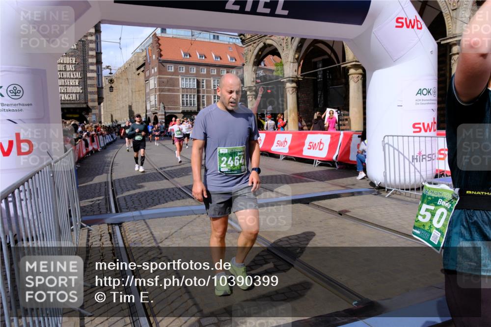 13.09.2026 - 21. swb-Marathon Bremen Tim E. http://msf.ph/oto/10390399 13.09.2026 13:34:35 Ziel 682, 911, 1307, 1364, 2355, 2464, 3068, 3162, 3214, 3632, 3636, 3984, 4112, 5147, 5265, 5489, 5566, 5768, 5852, 6090, 6255, 6350, 6405, 7113, 7696, 7746, 7897, 7988, 8870, 9094, 9100, 9402, 9453, 9802, 9905, 10058, 13112, 13118 meine-sportfotos.de