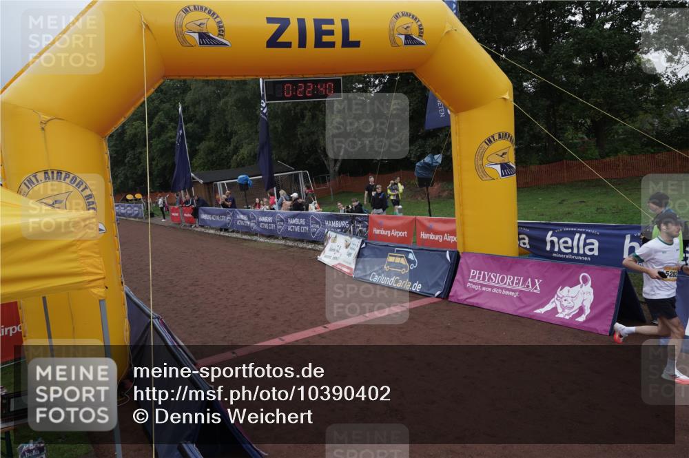 13.09.2026 - Airport Race Dennis Weichert http://msf.ph/oto/10390402 13.09.2026 10:23:13 Ziel 5128, 5282, 5286 meine-sportfotos.de