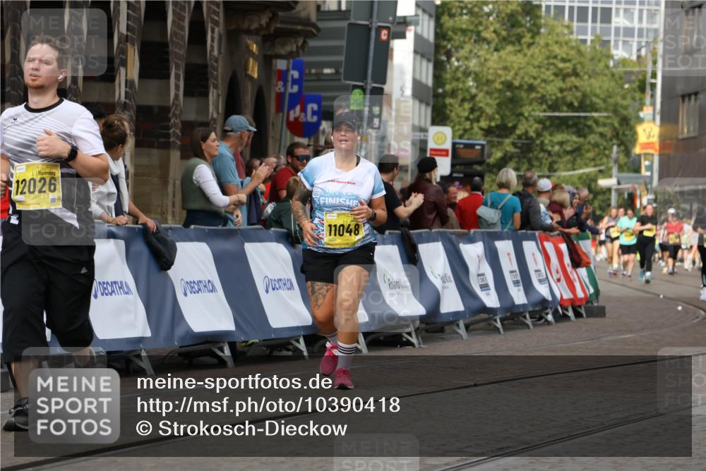13.09.2026 - 21. swb-Marathon Bremen Strokosch-Dieckow http://msf.ph/oto/10390418 13.09.2026 11:13:16 Ziel 10483, 10804, 10893, 11357, 11606, 11627, 11671, 11832, 12050, 12060, 12393, 12418, 12423, 10484, 10545, 10883, 11392, 11670, 12460, 12521 meine-sportfotos.de