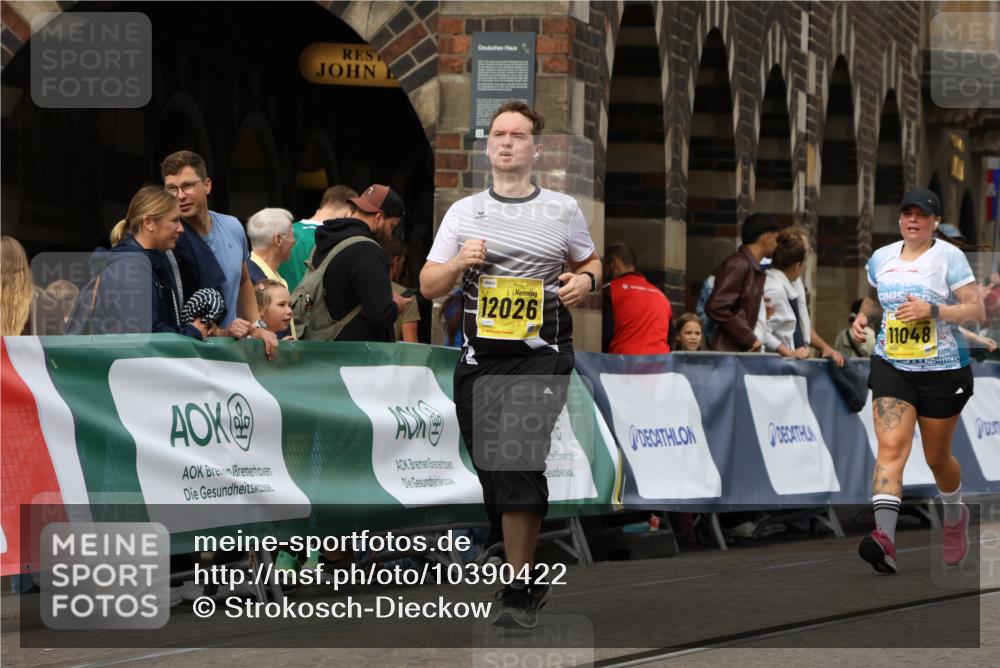 13.09.2026 - 21. swb-Marathon Bremen Strokosch-Dieckow http://msf.ph/oto/10390422 13.09.2026 11:13:17 Ziel 10483, 10804, 10893, 11357, 11606, 11627, 11671, 11832, 12050, 12060, 12393, 12418, 12423, 10484, 10545, 10883, 11392, 11670, 11954, 12280, 12460, 12521 meine-sportfotos.de