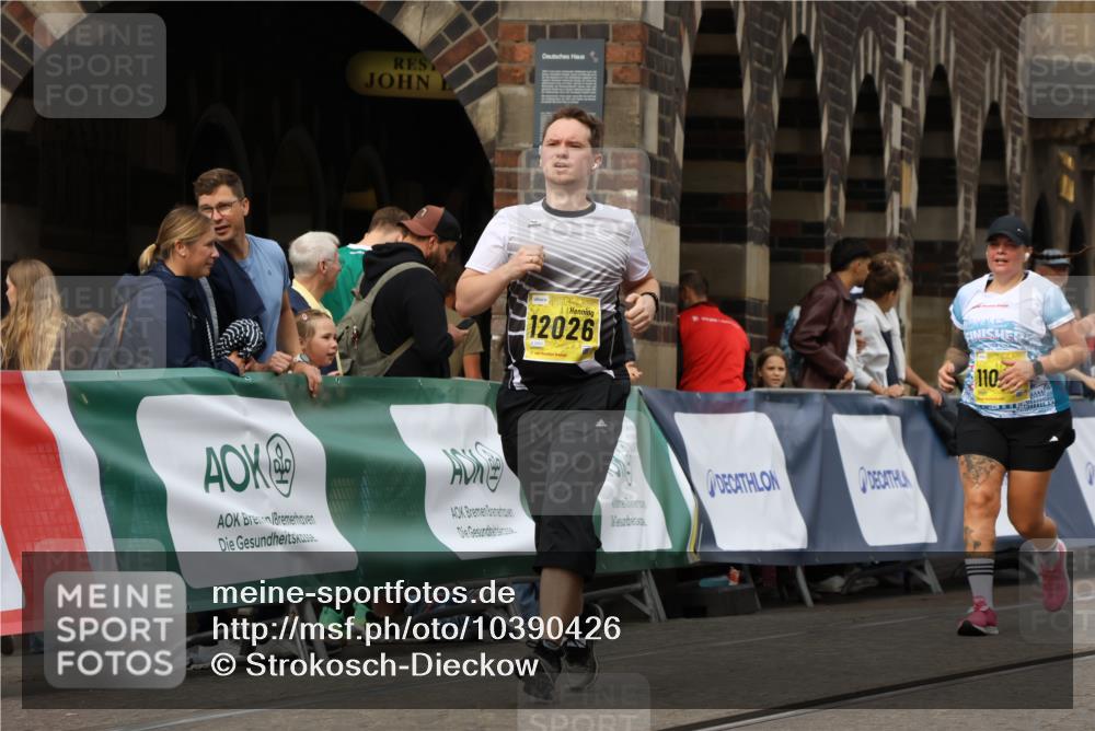 13.09.2026 - 21. swb-Marathon Bremen Strokosch-Dieckow http://msf.ph/oto/10390426 13.09.2026 11:13:17 Ziel 10483, 10804, 10893, 11357, 11606, 11627, 11671, 11832, 12050, 12060, 12393, 12418, 12423, 10484, 10545, 10883, 11392, 11670, 11954, 12280, 12460, 12521 meine-sportfotos.de
