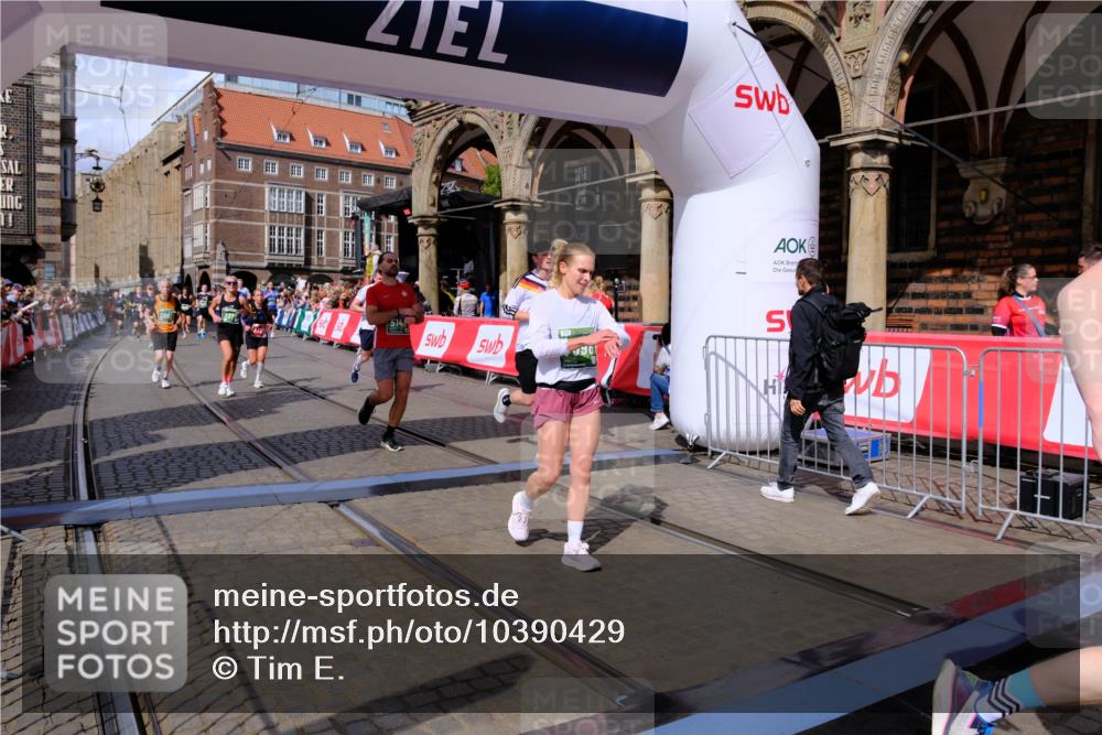 13.09.2026 - 21. swb-Marathon Bremen Tim E. http://msf.ph/oto/10390429 13.09.2026 13:34:40 Ziel 682, 784, 809, 911, 1307, 2215, 2464, 3029, 3068, 3214, 3318, 3409, 3636, 3890, 4112, 4616, 5147, 5265, 5489, 5566, 5768, 5852, 6255, 6405, 7168, 7696, 7746, 7962, 8381, 8870, 9094, 9100, 9402, 9453, 9802, 9905, 13112 meine-sportfotos.de