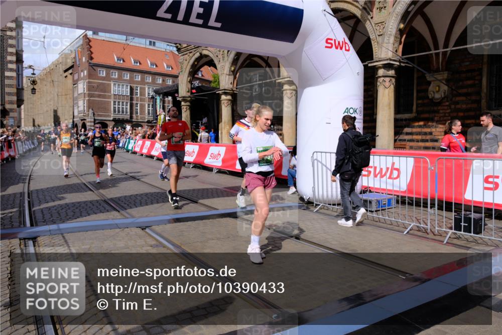 13.09.2026 - 21. swb-Marathon Bremen Tim E. http://msf.ph/oto/10390433 13.09.2026 13:34:40 Ziel 682, 784, 809, 911, 1307, 2215, 2464, 3029, 3068, 3214, 3318, 3409, 3636, 3890, 4112, 4616, 5147, 5265, 5489, 5566, 5768, 5852, 6255, 6405, 7168, 7696, 7746, 7962, 8381, 8870, 9094, 9100, 9402, 9453, 9802, 9905, 13112 meine-sportfotos.de