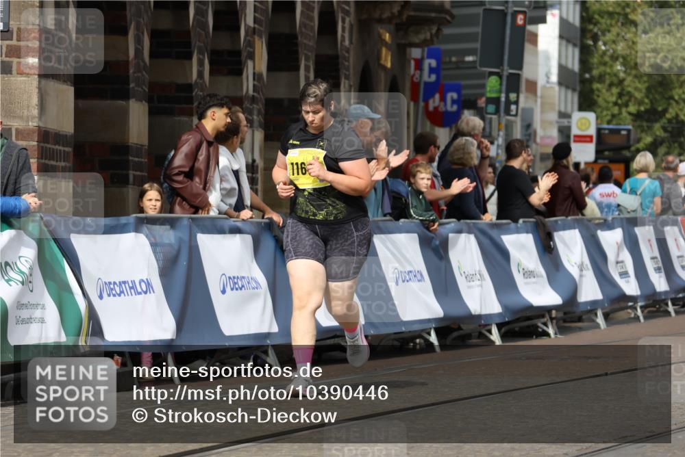 13.09.2026 - 21. swb-Marathon Bremen Strokosch-Dieckow http://msf.ph/oto/10390446 13.09.2026 11:13:30 Ziel 10804, 10893, 11048, 11357, 11627, 12060, 12393, 12418, 10545, 10766, 10889, 11084, 11954, 11999, 12010, 12280 meine-sportfotos.de