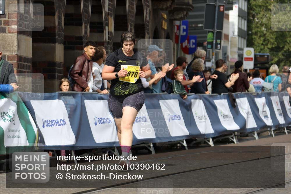 13.09.2026 - 21. swb-Marathon Bremen Strokosch-Dieckow http://msf.ph/oto/10390462 13.09.2026 11:13:31 Ziel 10804, 10893, 11048, 11357, 11627, 12060, 12393, 12418, 10766, 10889, 11084, 11954, 11999, 12010, 12280 meine-sportfotos.de